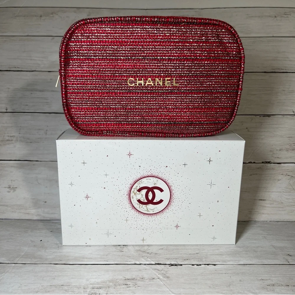 Chanel Bag Holiday Beauty Cosmetic Bag Red - Picture 2 of 7